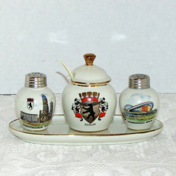 BERLIN Souvenir Condiment Set KRONACH Bavaria Porcelain Salt & Pepper Vintage - Picture 3 of 10